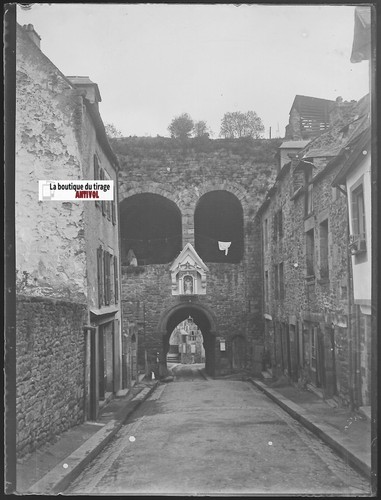 Dinan porta del - ,, léhon