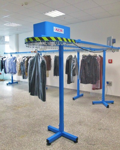 Nastro trasportatore per - per, abiti
