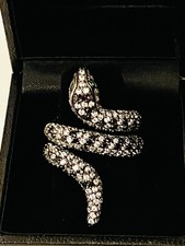 Anello serpente occhi verdi in