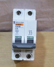 INTERRUTTORE MAGNETOTERMICO