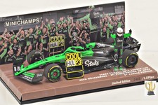 1:43 Minichamps 417251227 Palo