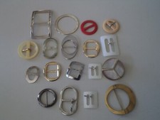 LOTTO 18 VECCHIE FIBBIE PER