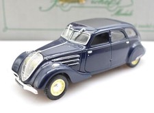 Modellino auto scala 1:43 Peugeot 402 Norev epoca modellismo statico collezione