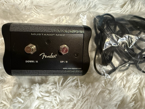 Fender mustang 4 - mustang, ms-4