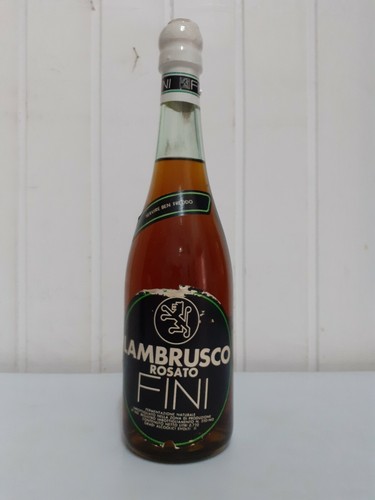 Vecchia bottiglia lambrusco - bottiglia,