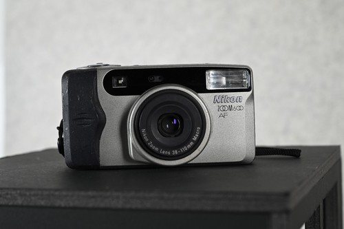 Nikon zoom 600 camera - zoom, af