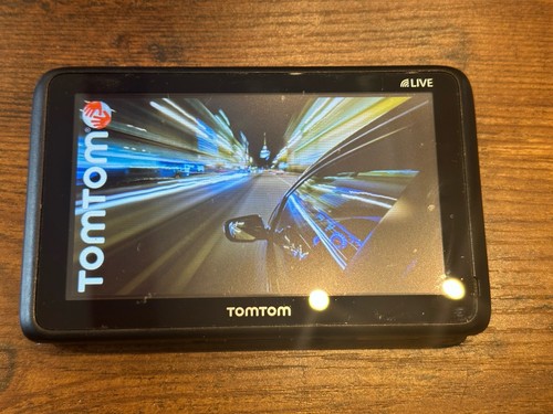 Tom live modello - tom, go
