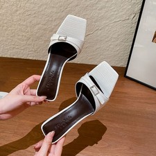 Sandalo donna quadrato punta