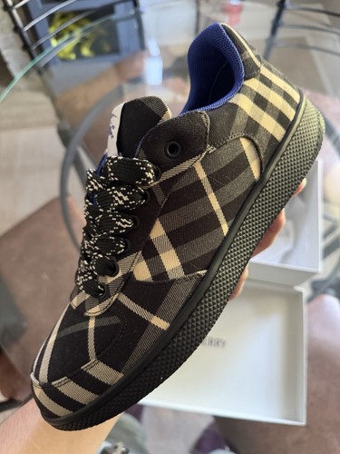Burberry check black - check,