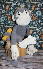 Scimmia grigia all'uncinetto