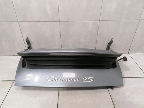 Spoiler coperchio motore