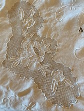 Antico copriletto matrimoniale  in  pizzo cantù di purissimo e finissimo lino