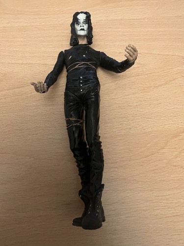 Statuina corvo - corvo,