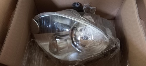 Faro proiettore anteriore