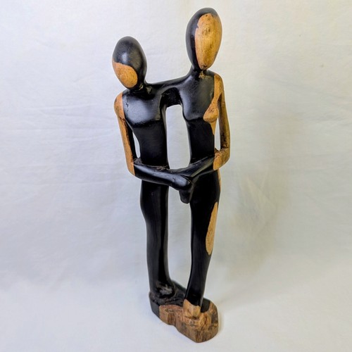 Scultura africana astratta