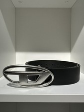 Cintura Diesel nera con fibbia