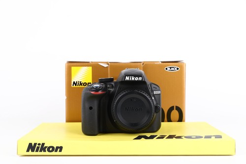 Nikon d3300 2 anni di - +,