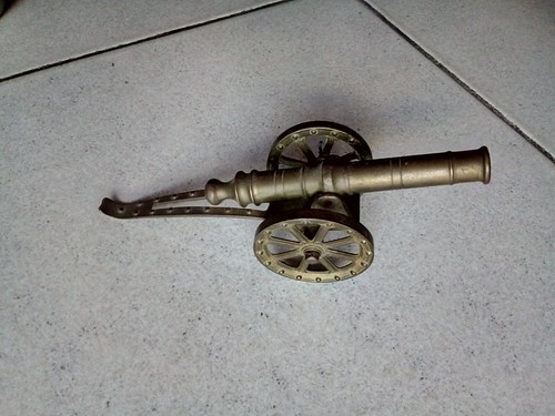 SCULTURA_CANNONE_PORTA