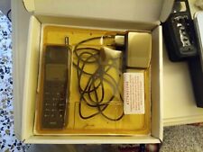 telefono cellulare nec p7 con scatola originale e alimentatore da riparare