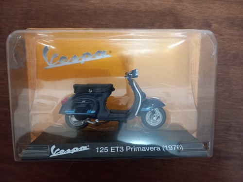 B5733 vespa collection - vespa,