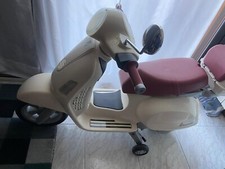 Vespa Piaggio per bimbi a batteria beige e bordeaux 