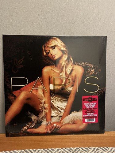 Hand paris hilton - hand,