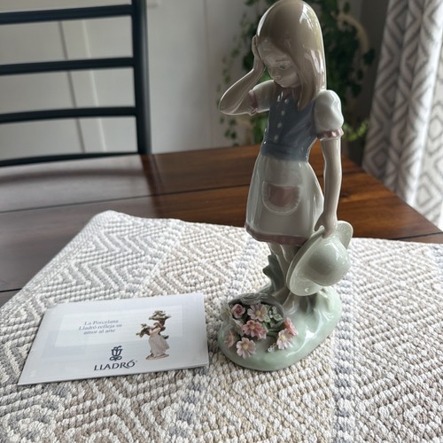 Lladro porcelain figurine - lladro,