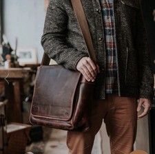 Borsa messenger Buffalo Jackson Trading Co. Roosevelt in pelle rovere scuro