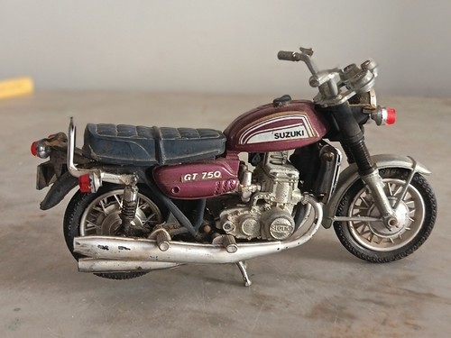 Modellino polistil - 🏍️,