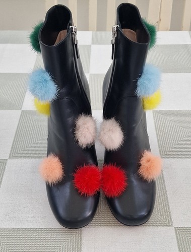 Stivali pom fendi - pom-pom, in