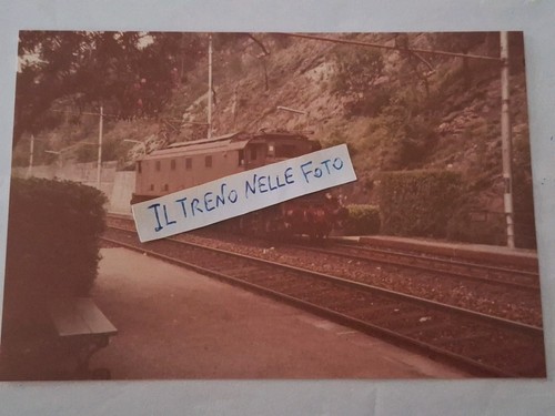 Fotografia stazione - stazione, di