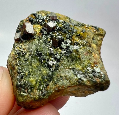 105 vesuvianite granato - ct,