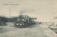 Brindisi   -   Stazione Porto   -   Bel Primo piano del Treno
