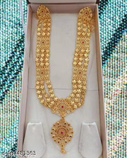 Set gioielli orecchini collana