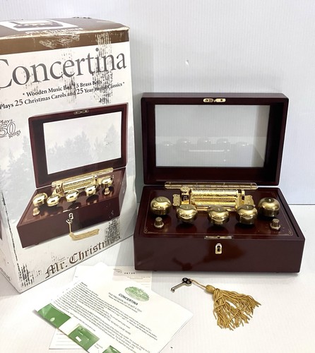 Christmas gold label - mr,