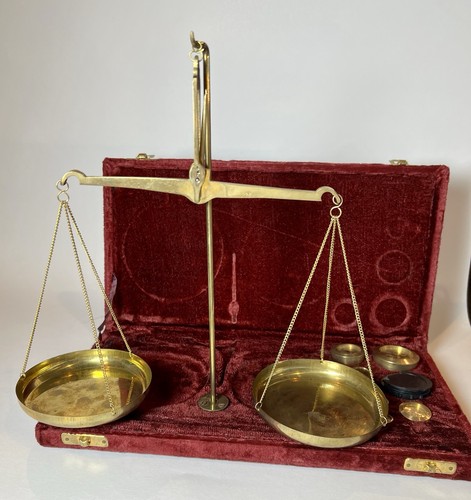 Antica bilancia per gioielli