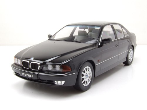 Modellino auto bmw 528i - auto, e39