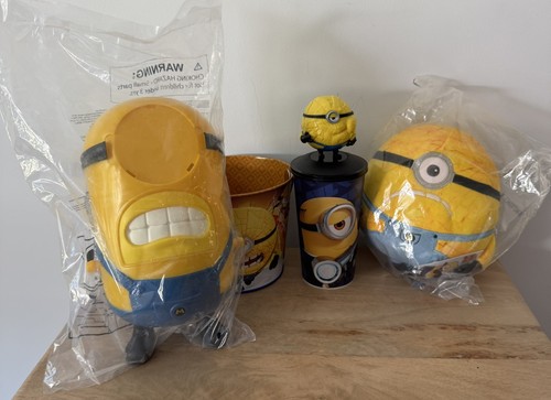 Despicable mega mel - 4,