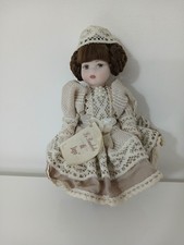 Bambola in Porcellana di Jago