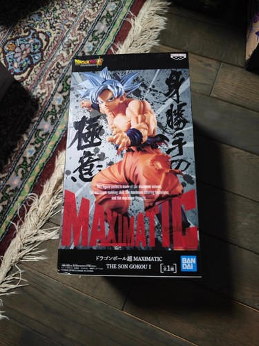 Goku ultra instinct figure - goku,