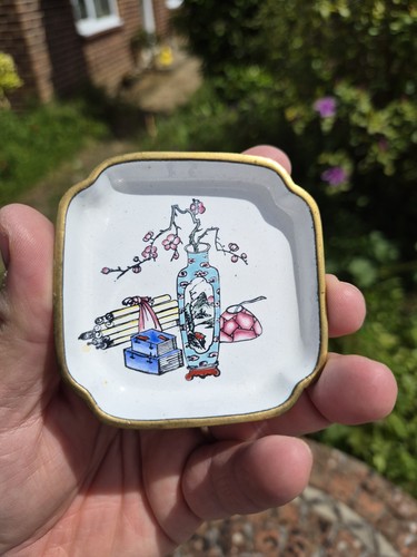Bellissimo piatto spilla