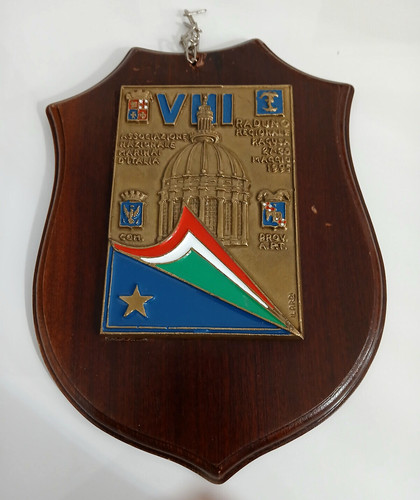 Crest legno associazione - in,