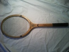 RARA RACCHETTA DA TENNIS D'EPOCA  IN LEGNO :  '  NATIONAL  ' !