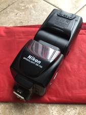 Nikon SB-700 Speedlight flash