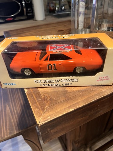 Ertl general lee the - 1/25,