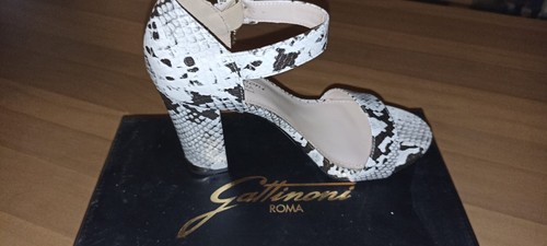 Scarpa con tacco - , gattinoni