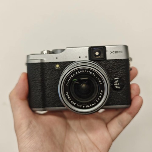Fujifilm series x20 12mp - series,