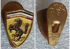 Distintivo SCUDERIA FERRARI❗spilla CAVALLINO RAMPANTE❗pubblicità LOGO auto OMEA❗