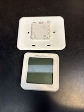 (E) Honeywell T6 Pro Series Z-Wave Termostato programmabile bianco TH6320ZW2003