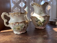 Set floreale panna e zucchero